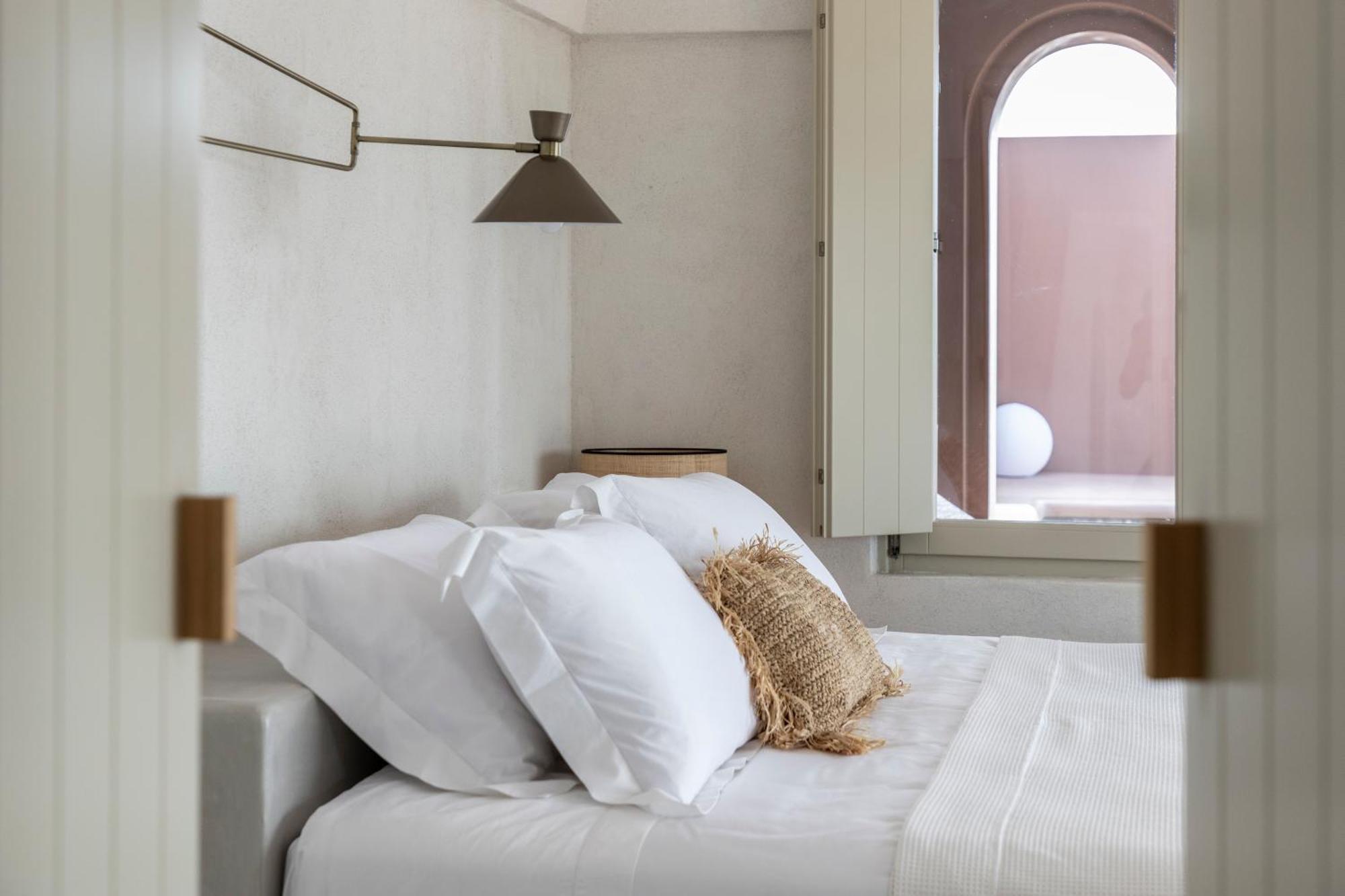 Serra Exclusive Suites Akrotírion Exteriör bild